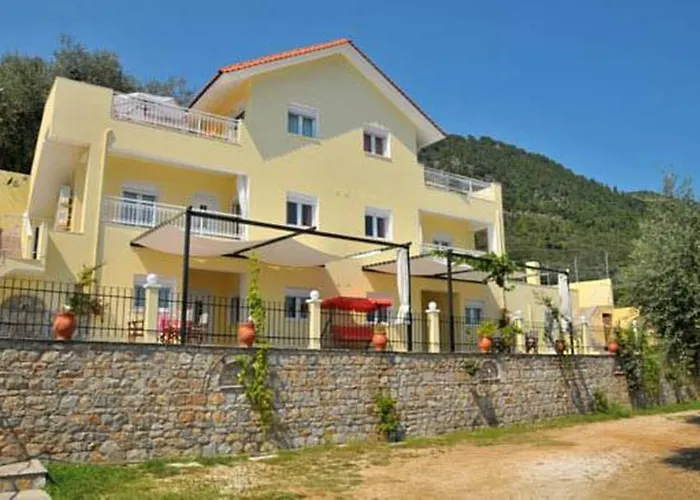 Nestor Chrysi Ammoudia