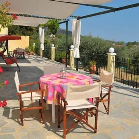 Nestor クリッシ・アモウディア